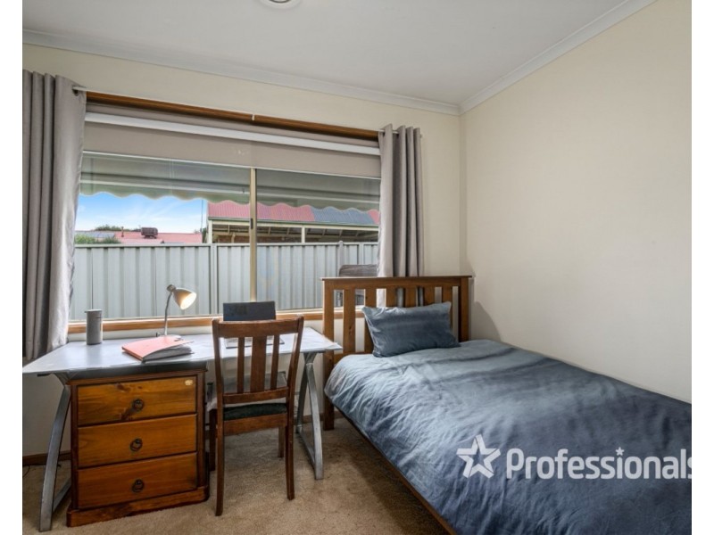 8 Elmslie Circuit, West Wodonga VIC 3690