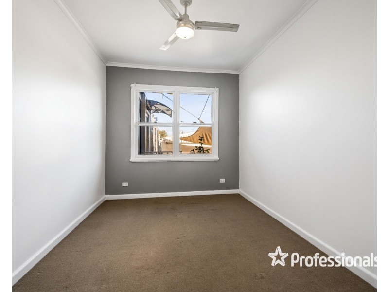 18 Conness Street, Chiltern VIC 3683
