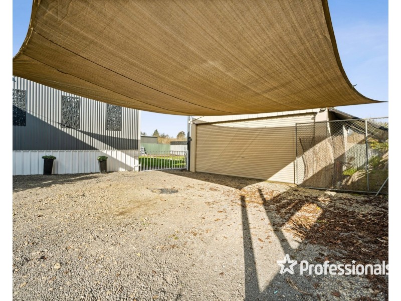 18 Conness Street, Chiltern VIC 3683