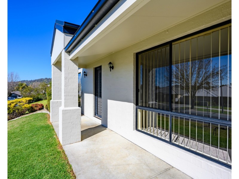 14 Montclair Avenue, Wodonga VIC 3690