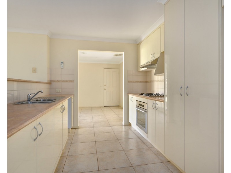 14 Montclair Avenue, Wodonga VIC 3690