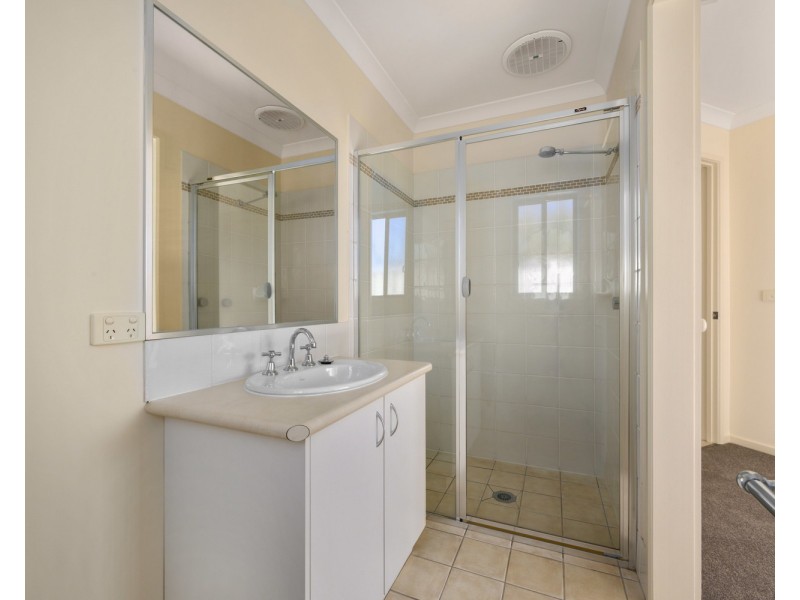 14 Montclair Avenue, Wodonga VIC 3690