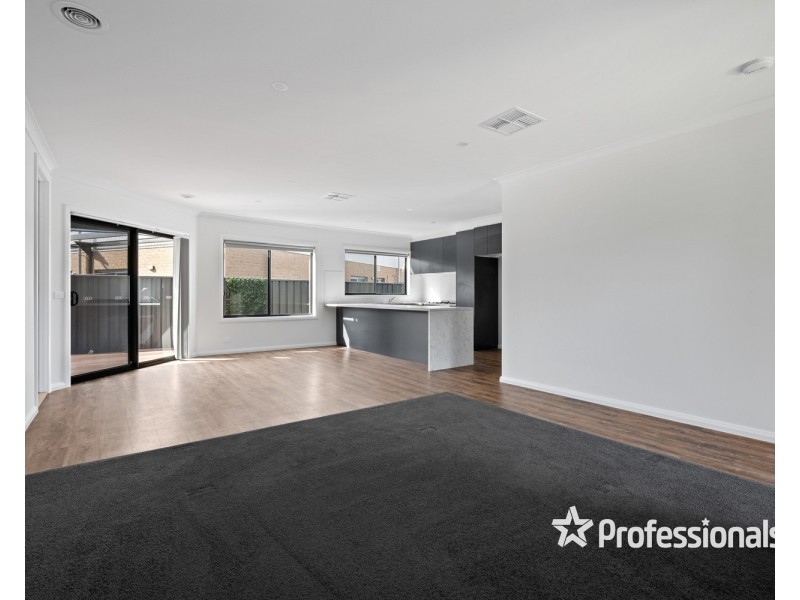 6 Eisenhauer Drive, Thurgoona NSW 2640
