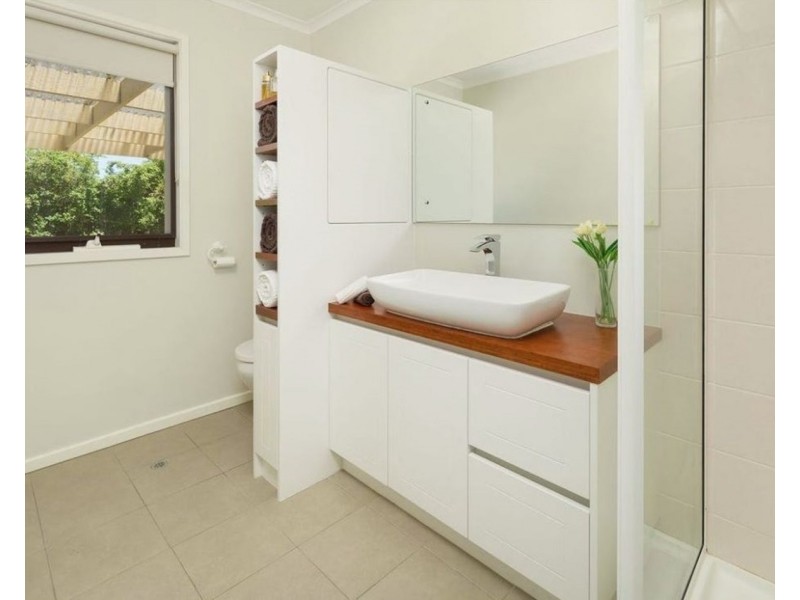 8 Whitehall Court, Wodonga VIC 3690