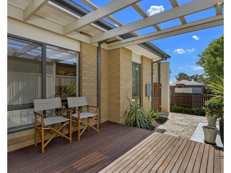 61 Victoria Cross Parade, Wodonga VIC 3690