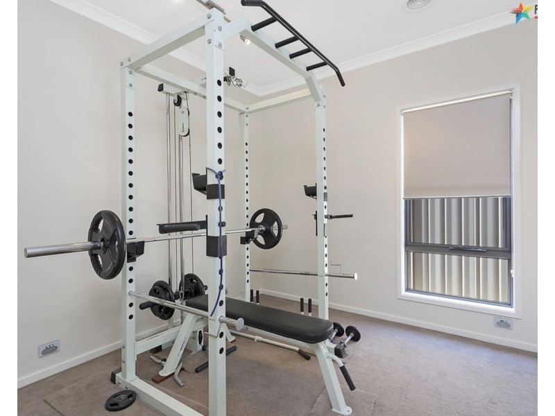 61 Victoria Cross Parade, Wodonga VIC 3690