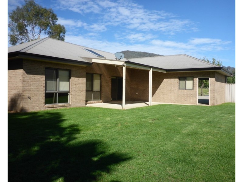 37 Caraway Street, Baranduda VIC 3691