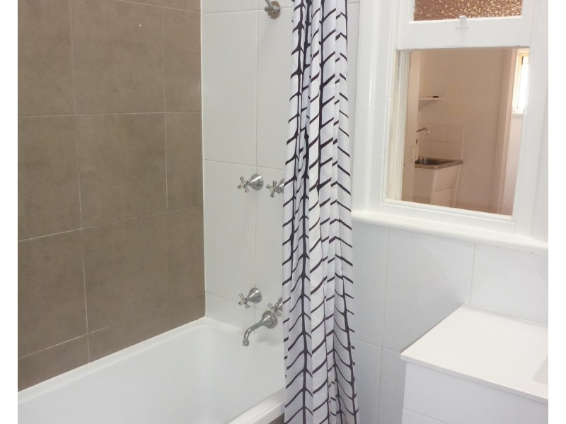 327 Mount Street, Albury NSW 2640