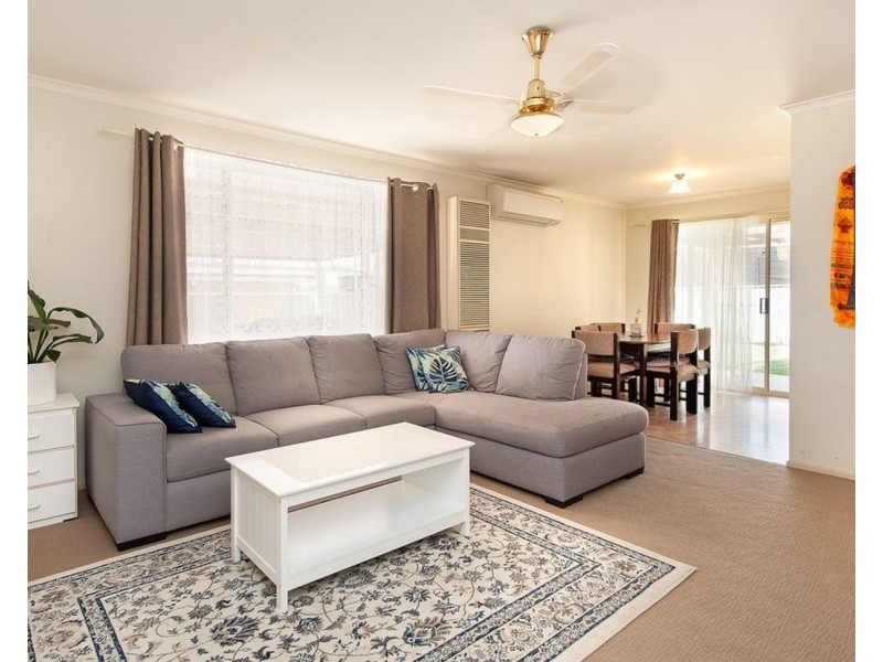 2 Jennifer Place, Wodonga VIC 3690