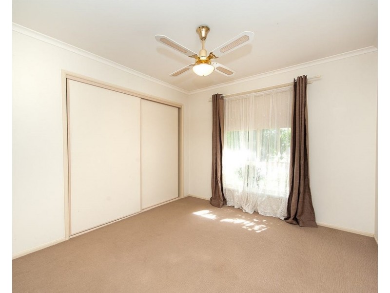 2 Jennifer Place, Wodonga VIC 3690