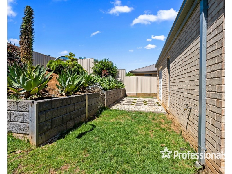 31 Victoria Cross Parade, Wodonga VIC 3690