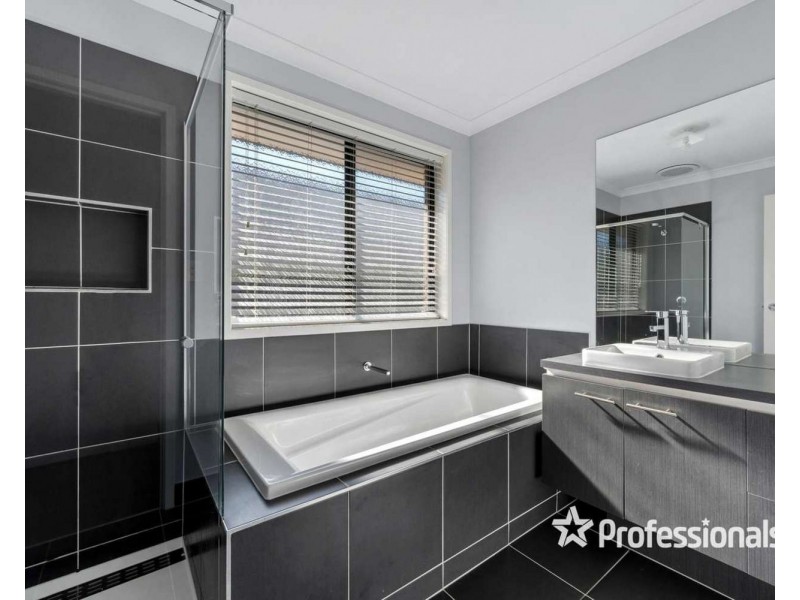 13 Toy Court, Wodonga VIC 3690