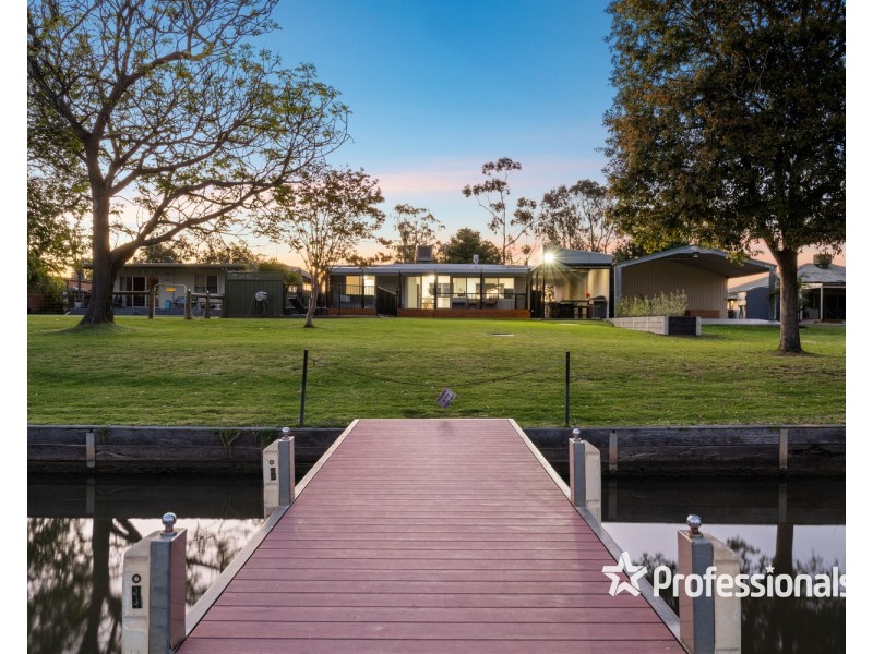 6 Bailey Street, Bundalong VIC 3730