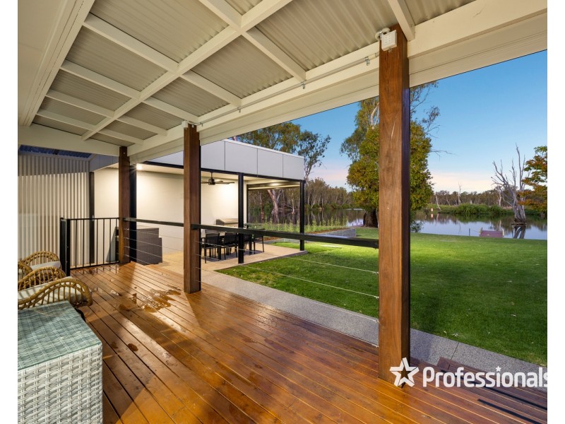 6 Bailey Street, Bundalong VIC 3730