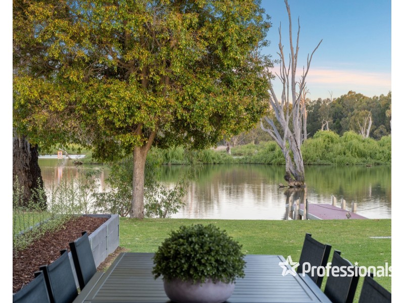 6 Bailey Street, Bundalong VIC 3730