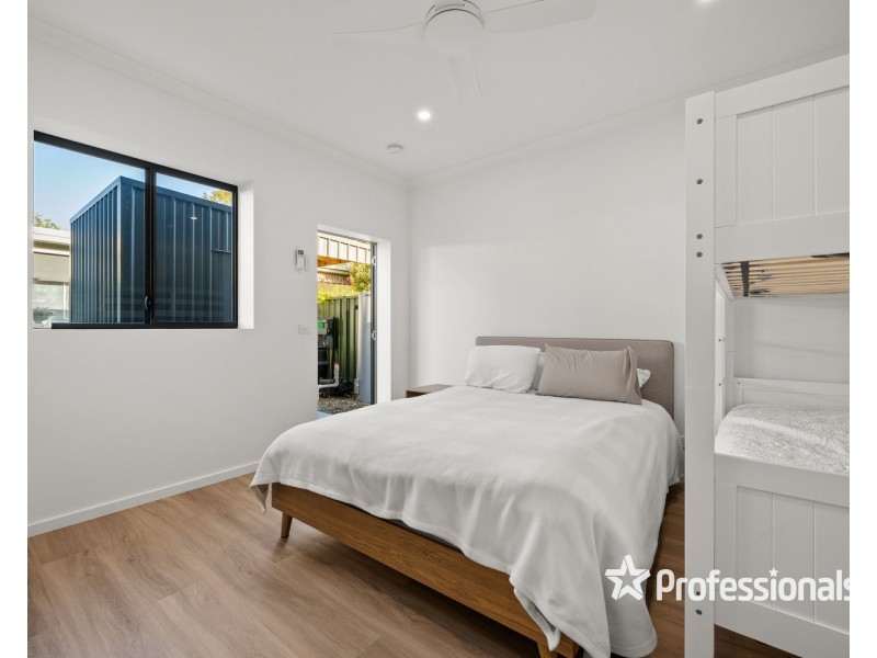 6 Bailey Street, Bundalong VIC 3730