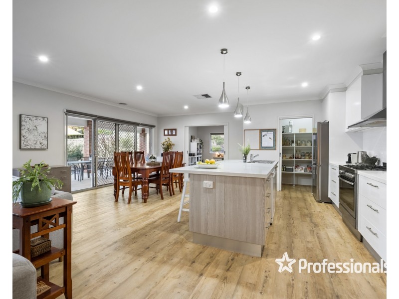 12 Krueger Street, Baranduda VIC 3691