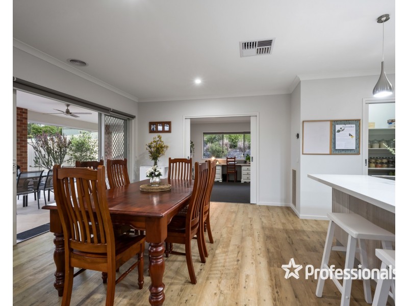 12 Krueger Street, Baranduda VIC 3691