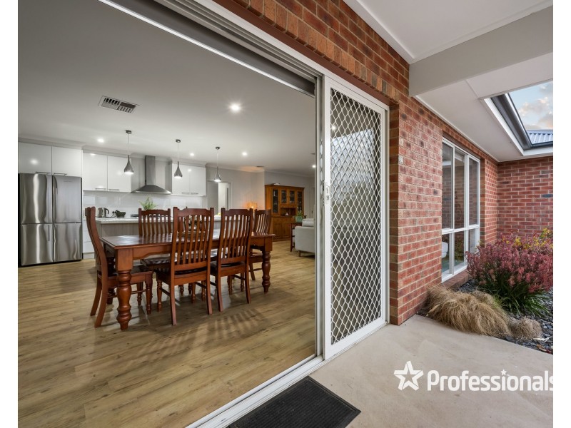 12 Krueger Street, Baranduda VIC 3691