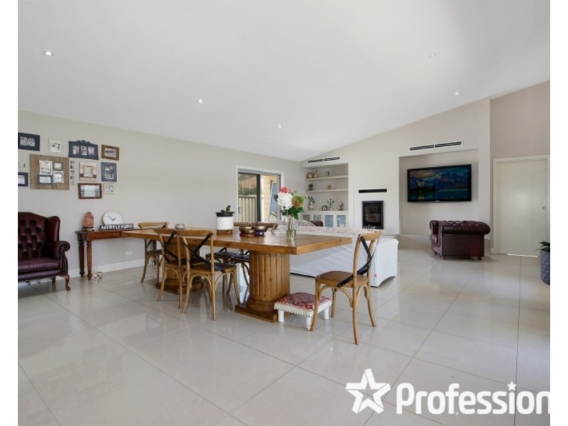 13 Derwent Way, Wodonga VIC 3690