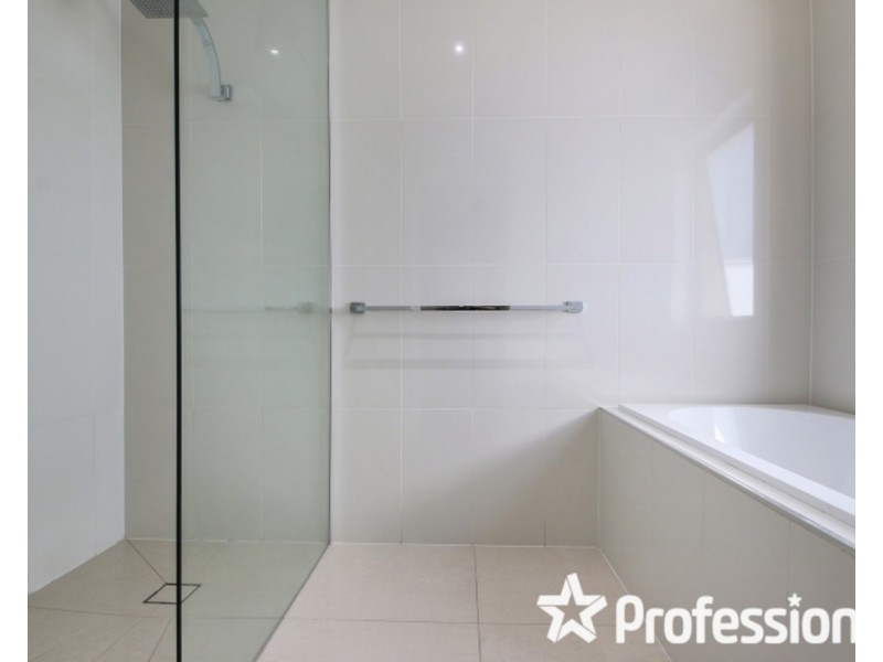 13 Derwent Way, Wodonga VIC 3690