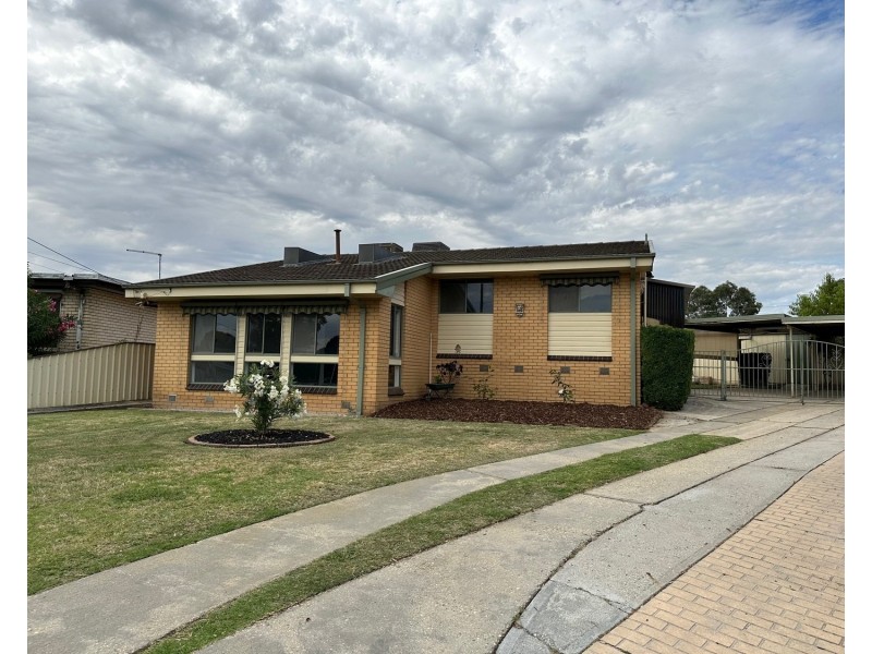 4 Elsa Court, Wodonga VIC 3690