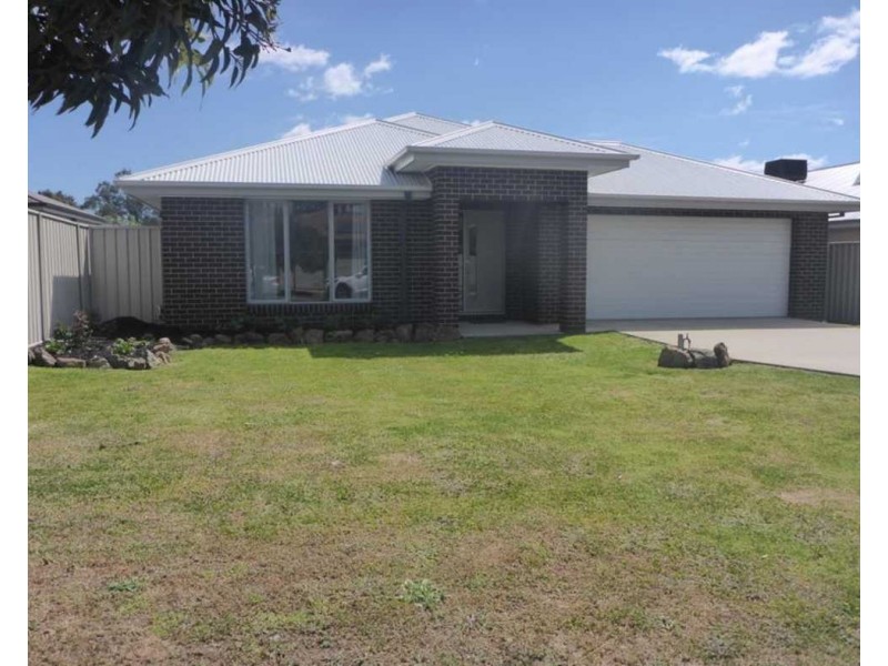 17 Murray Way, Wodonga VIC 3690
