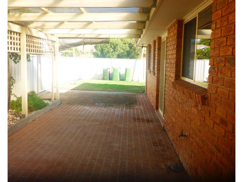16 Dundee Drive, Wodonga VIC 3690