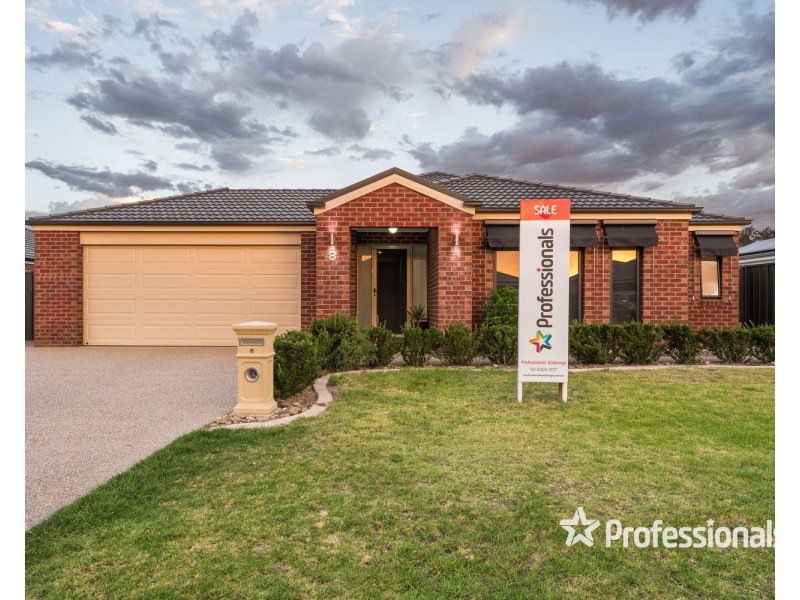 8 Strickland Street, Killara VIC 3691