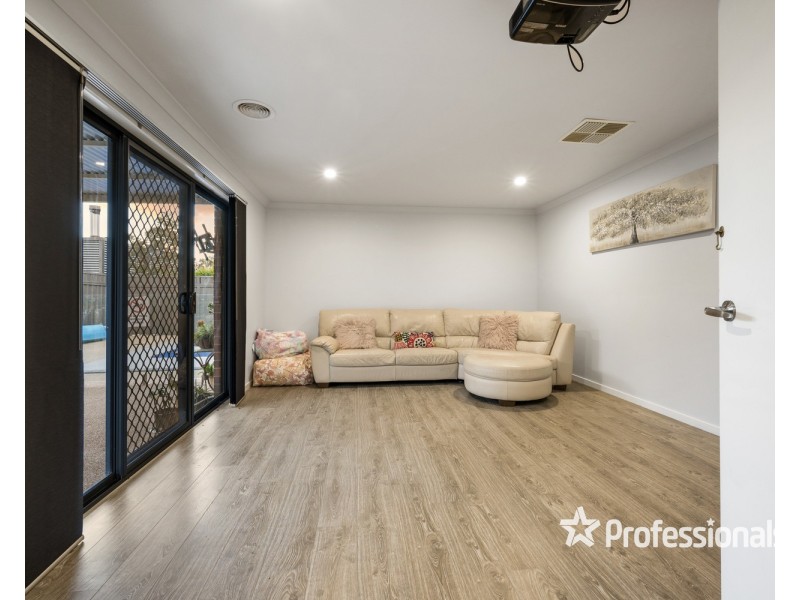 8 Strickland Street, Killara VIC 3691