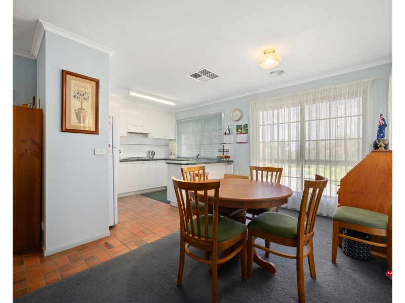 2/5 Lyons Place, Wodonga VIC 3690