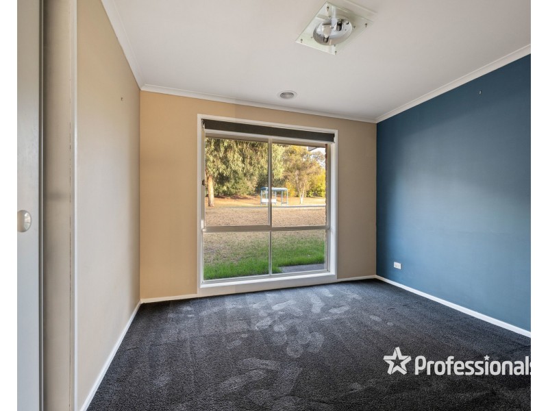 2 Ironbark Road, Thurgoona NSW 2640