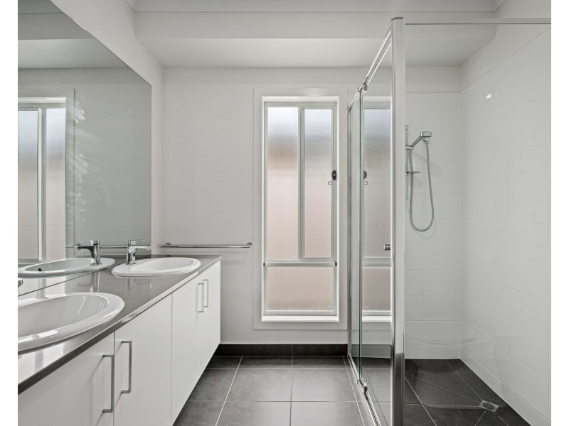 17 Beadsworth Street, Baranduda VIC 3691