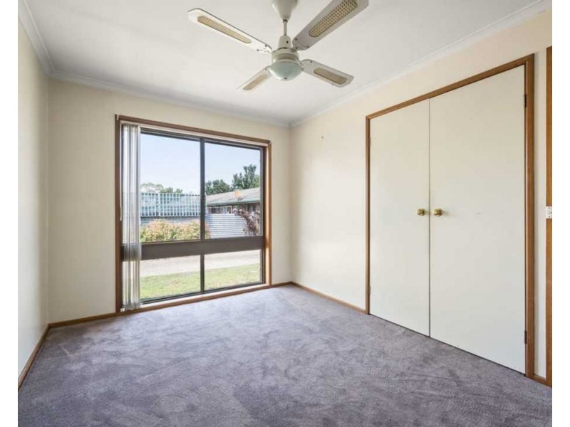 1/396E Ross Circuit, Lavington NSW 2641