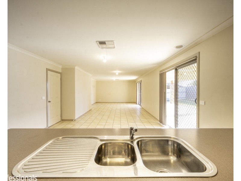 20 McAuliffe Street, Wodonga VIC 3690