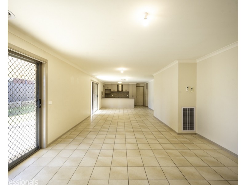 20 McAuliffe Street, Wodonga VIC 3690