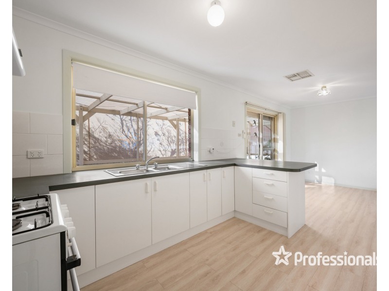 1/32 Lawson Street, West Wodonga VIC 3690