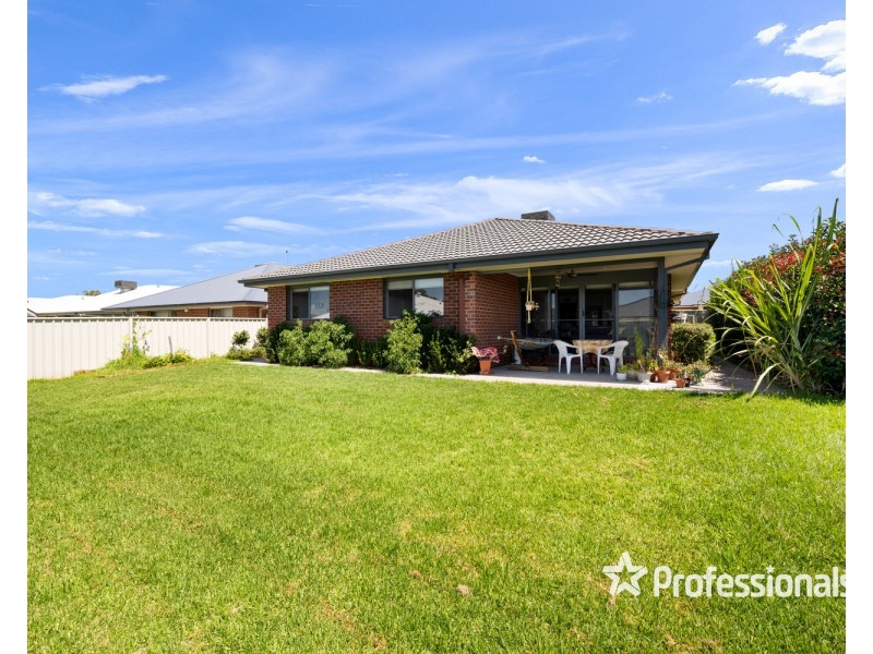6 Darling Street, West Wodonga VIC 3690