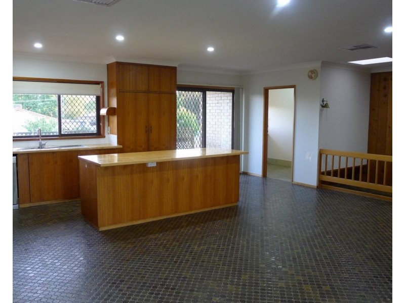 553 Cattlin Avenue, North Albury NSW 2640