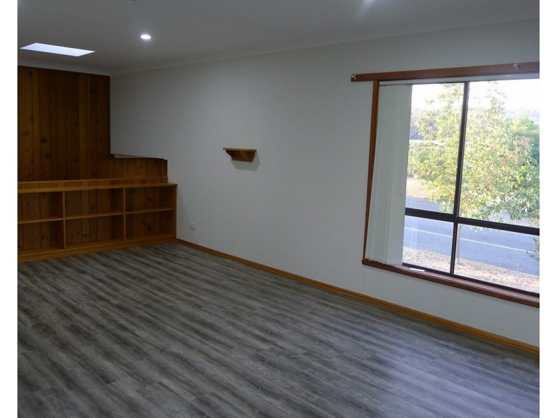 553 Cattlin Avenue, North Albury NSW 2640