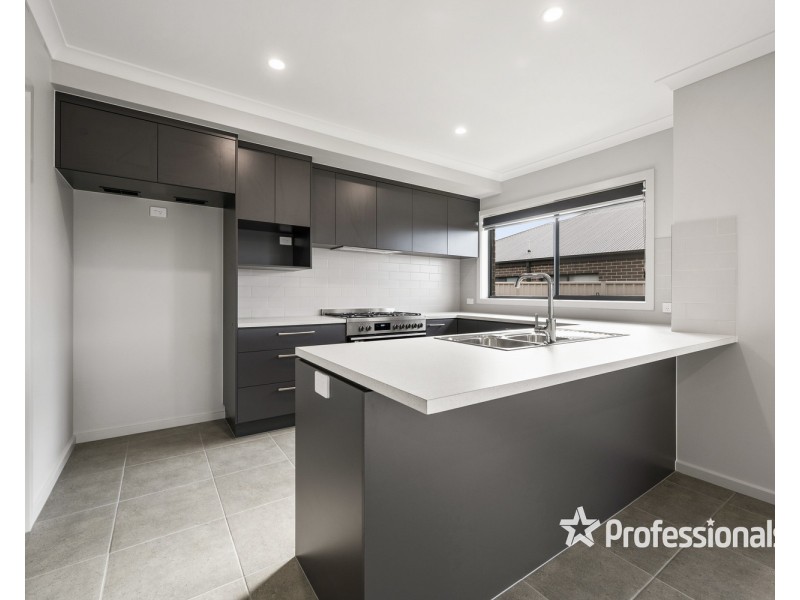 30 Wylie Street, Baranduda VIC 3691