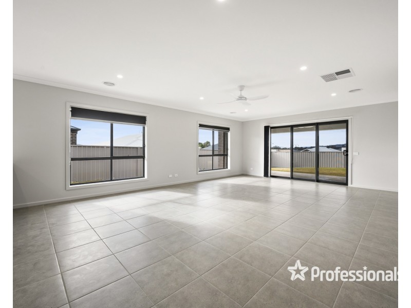 30 Wylie Street, Baranduda VIC 3691