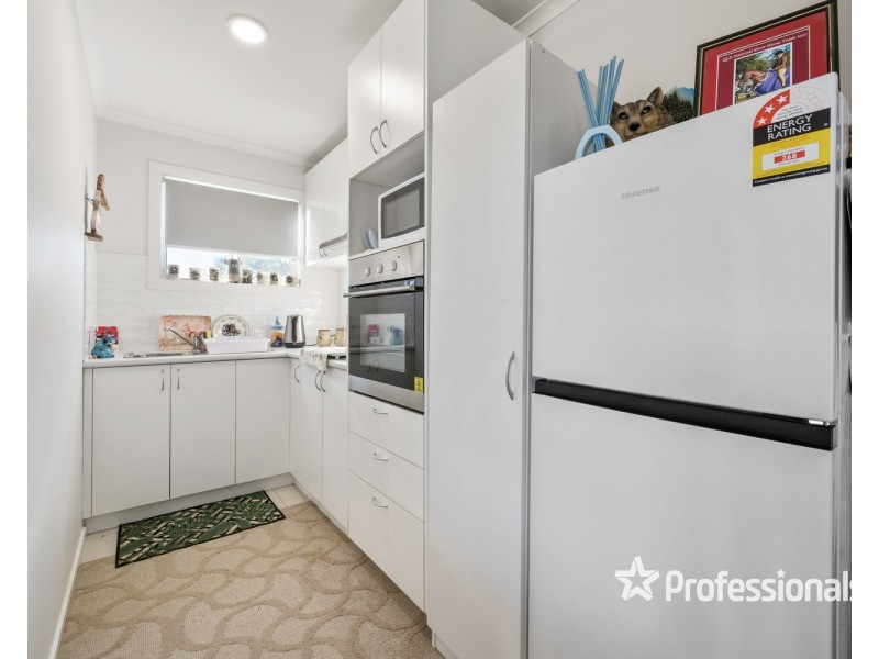18 Moffat Road, Chiltern VIC 3683