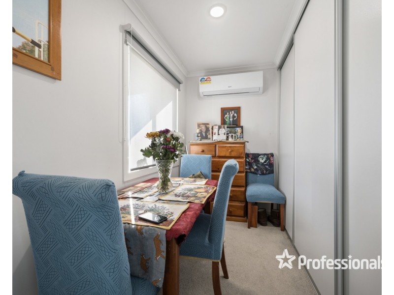 18 Moffat Road, Chiltern VIC 3683