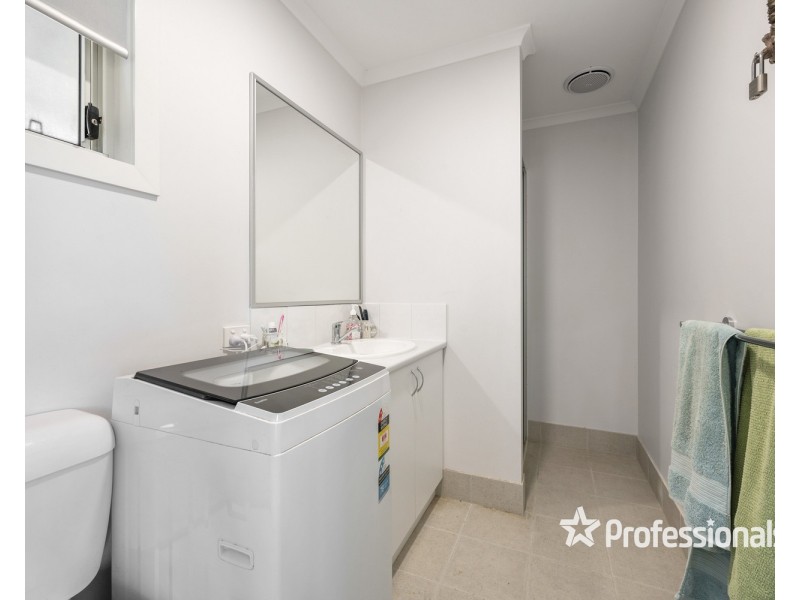 18 Moffat Road, Chiltern VIC 3683