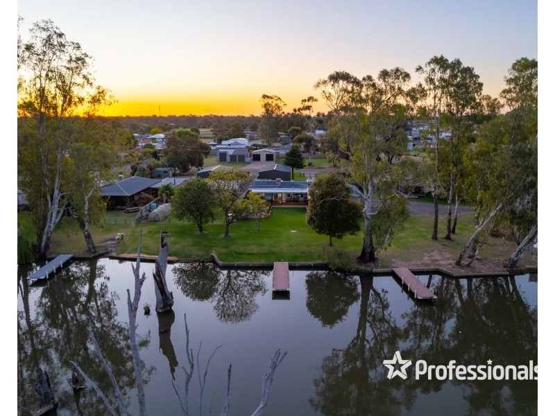 6 Bailey Street, Bundalong VIC 3730