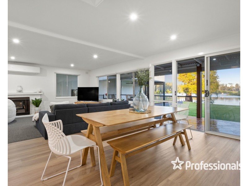 6 Bailey Street, Bundalong VIC 3730