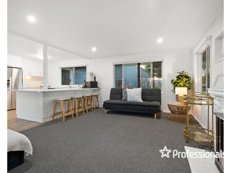 6 Bailey Street, Bundalong VIC 3730