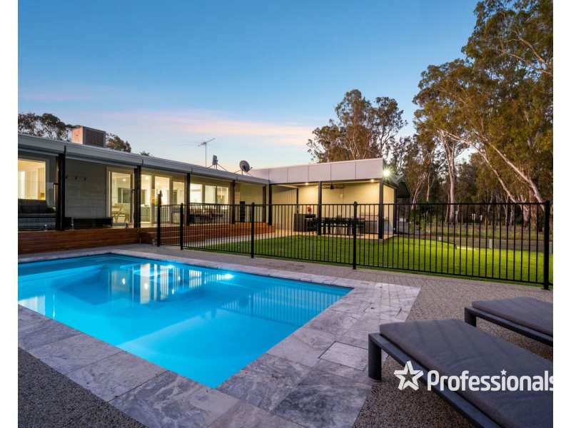6 Bailey Street, Bundalong VIC 3730