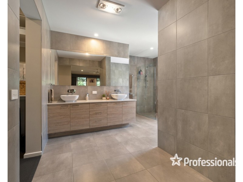 11 Strickland Street, Killara VIC 3691